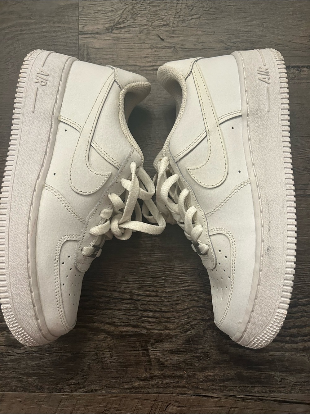 NIKE AIR FORCE 1